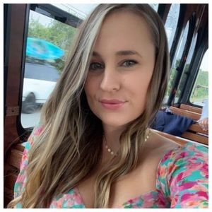 Meet your Posher, Jenna